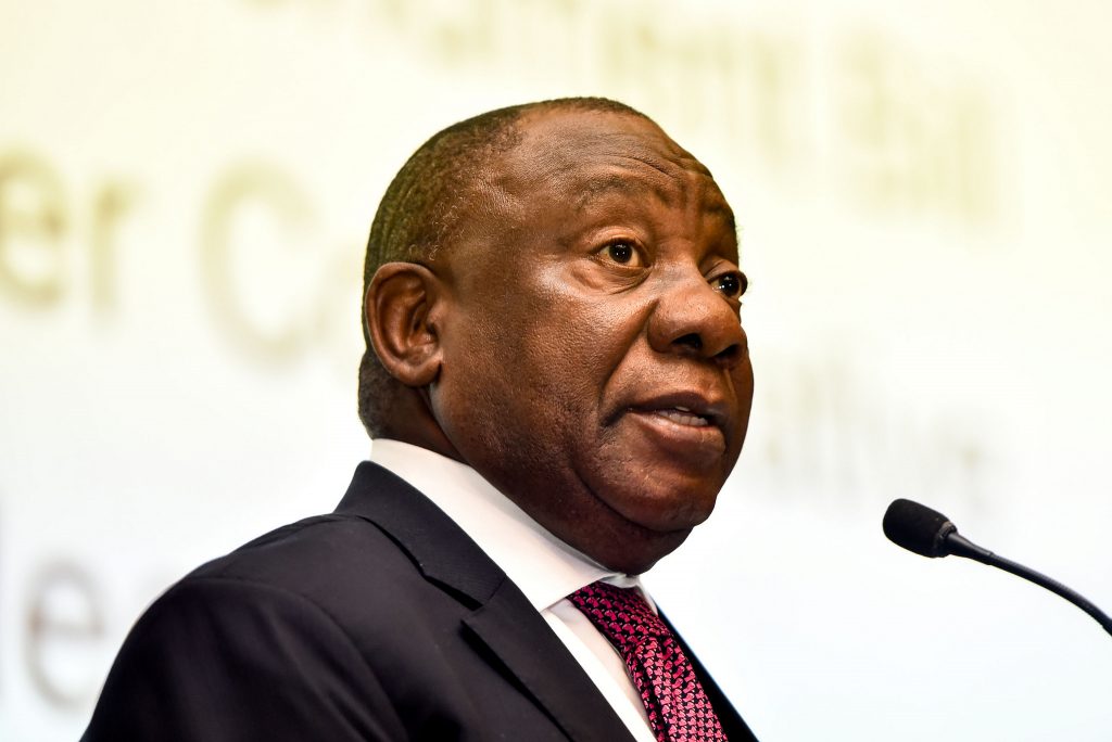 Ramaphosa's stimulus, breakfast with david, Kaya 959 analysts,