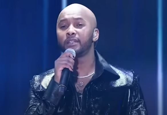 Vusi Nova