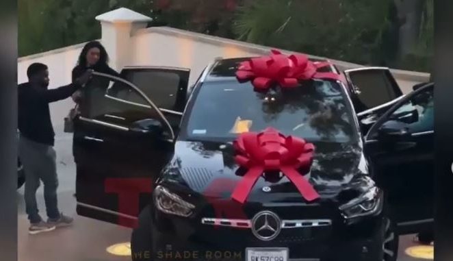 Kevin Hart buys his daughter a Mercedes