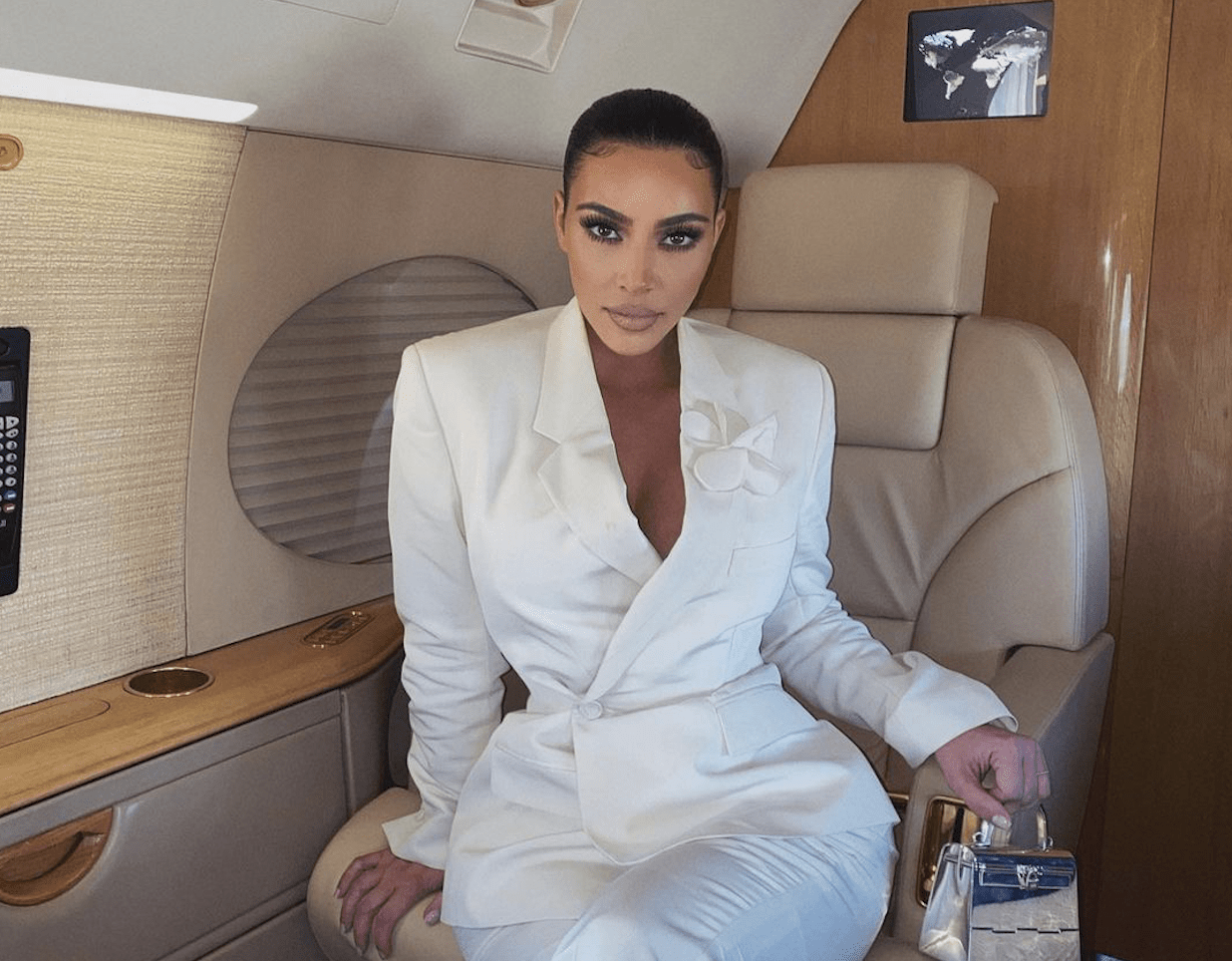 Kim Kardashian West fails her first year of law school KAYA 959