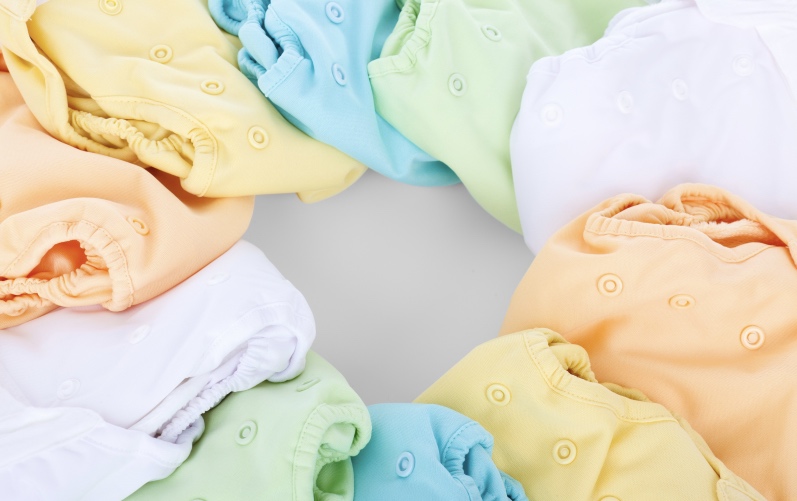 10 baby diapers
