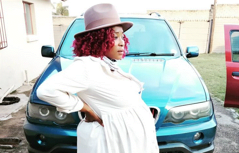 Pebetsi Matlaila shows off her baby bump in Instagram picture