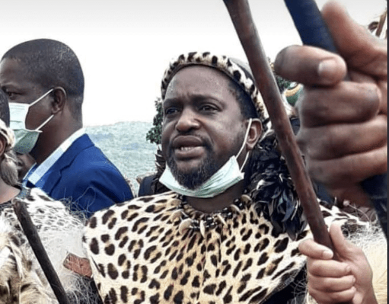 WATCH Zulu King Briefs The Media On The Violence And Looting In KZN watch-zulu-king-briefs-the-media-on-the-violence-and-looting-in-kzn