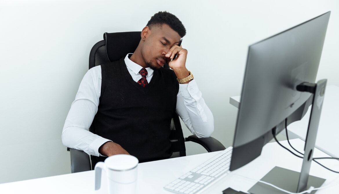 “Why do I keep doing this? - 5 Signs show that you are sabotaging yourself