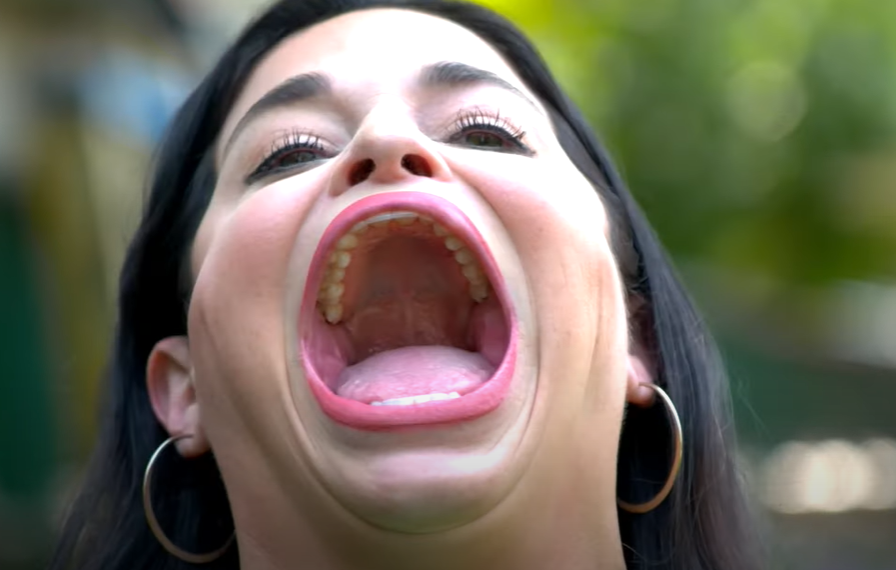 Widest mouth/ YouTube screenshot