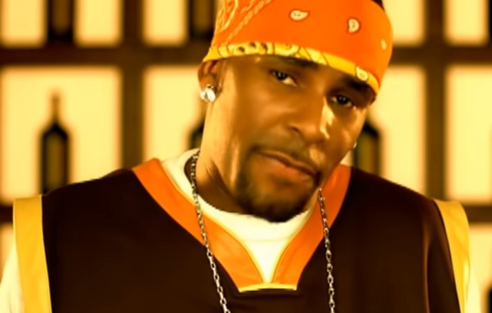 R. Kelly in his 'Ignition' music video