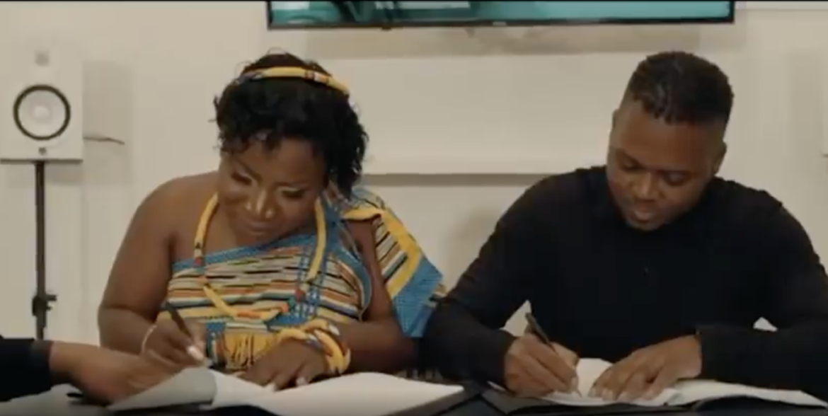 WATCH: Makhadzi signs R 120 million MEGA deal called Kokovha with Kicks Sportswear