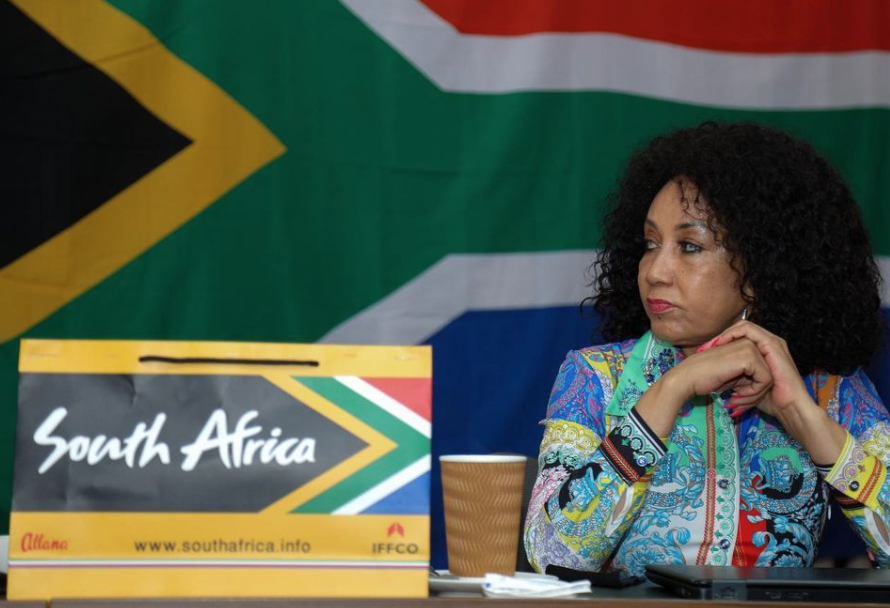 Lindiwe Sisulu