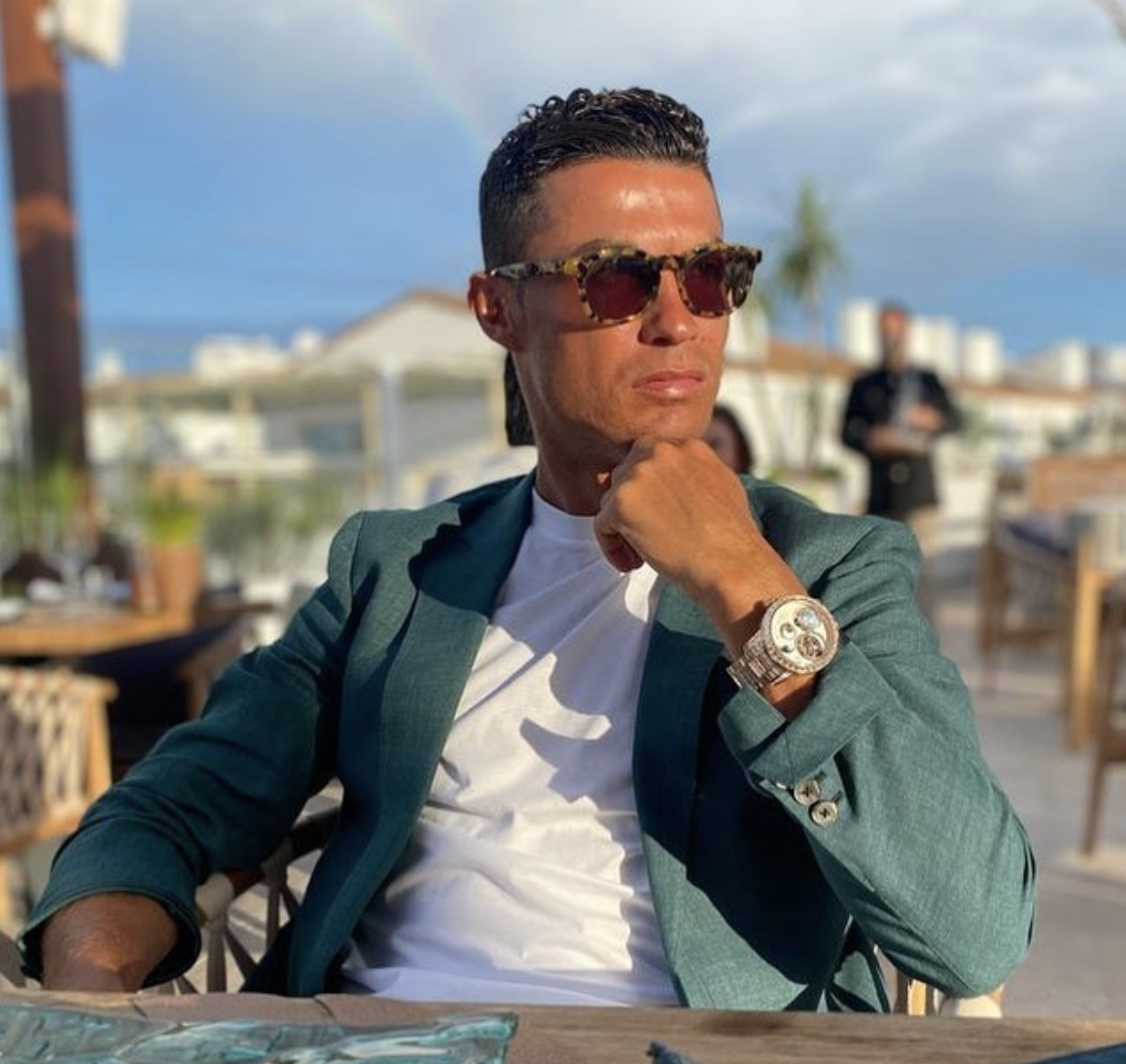 Cristiano Ronaldo becomes the first person to reach 400 million