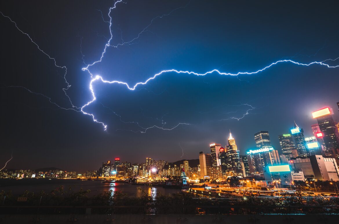 Lightning kills 3