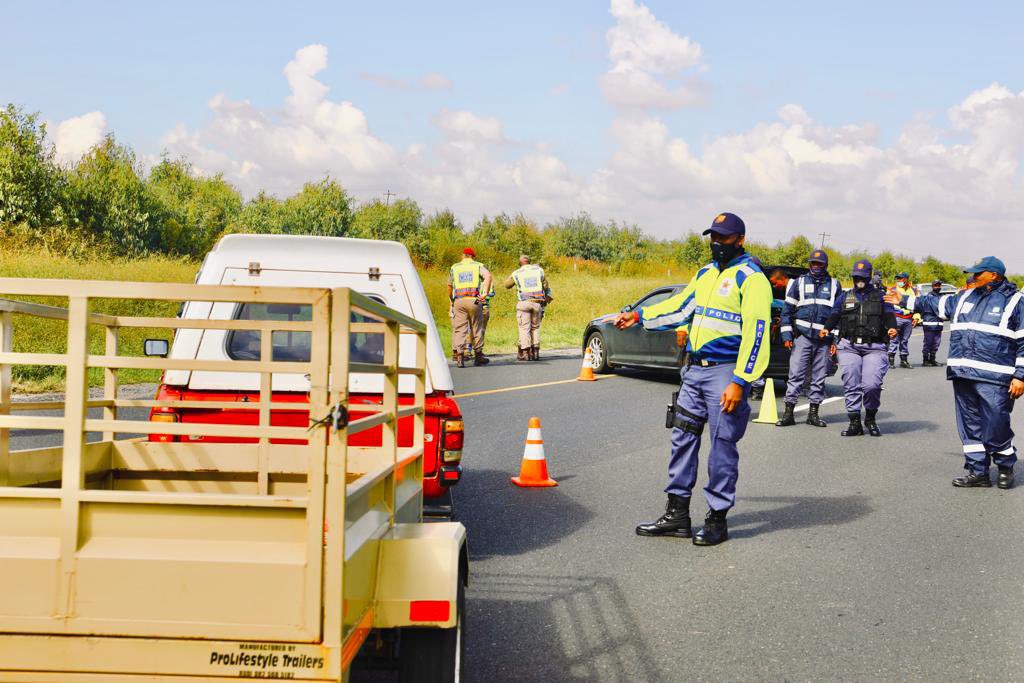 JMPD investigates reports of fake officers operating between Winnie Mandela Drive and Beyers Naudé