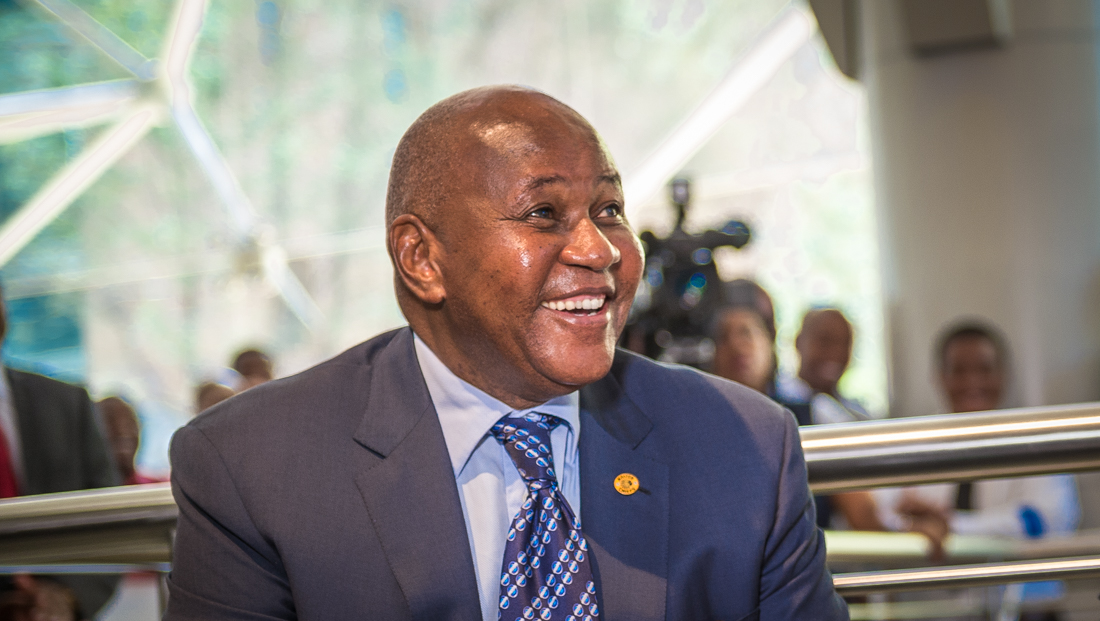 Kaizer Chiefs founder Kaizer Motaung will receive an honorary doctorate from UCT