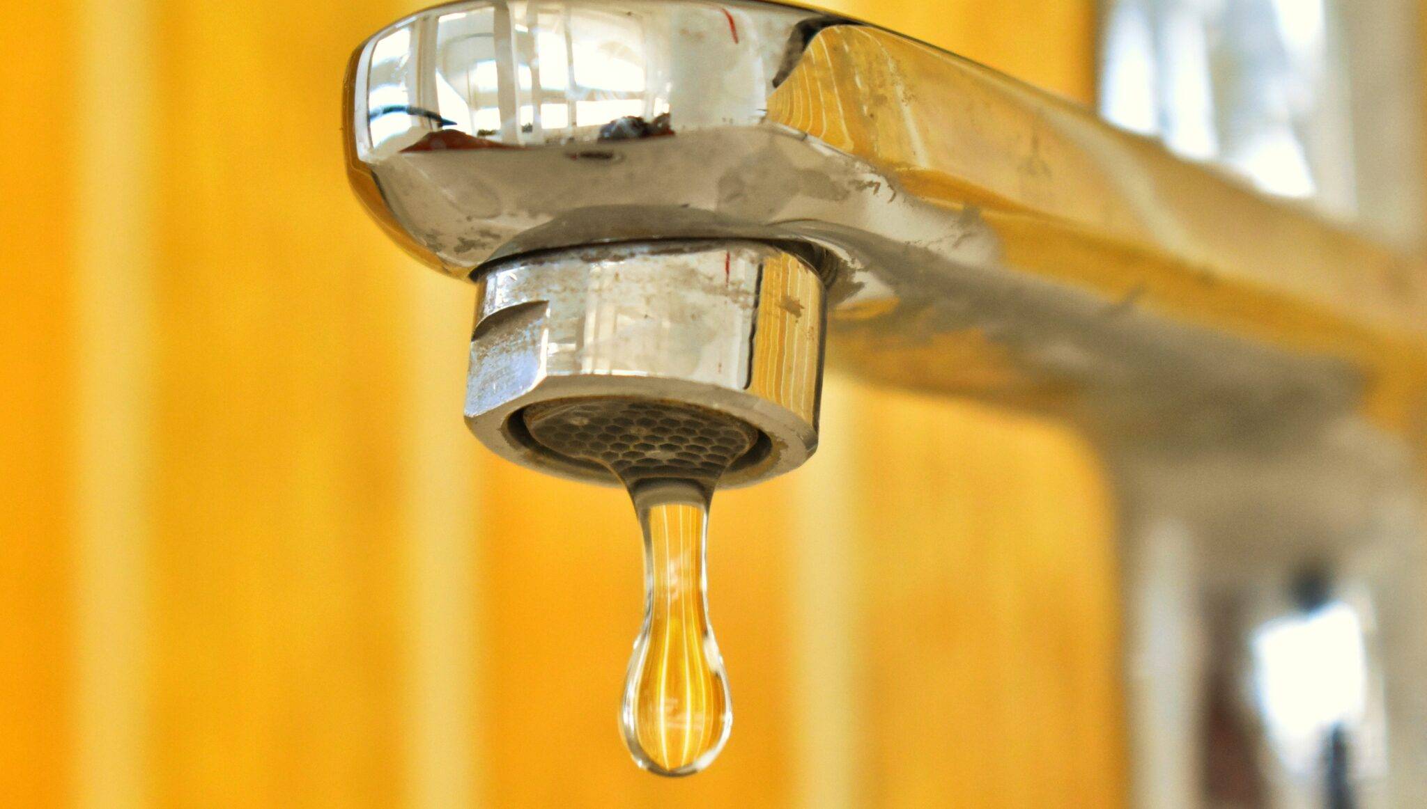 Frustrated JHB residents enter Week 2 with no water