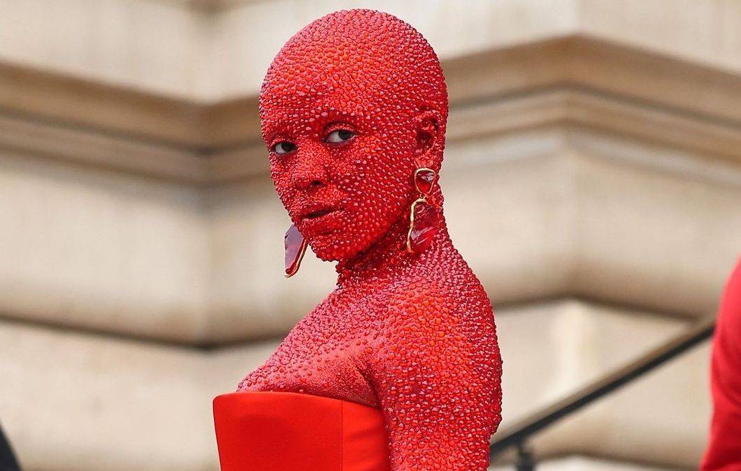 Doja Cat stuns Paris Fashion week