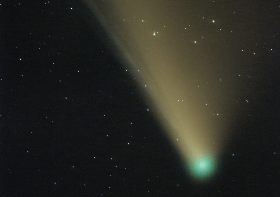 Rare green comet