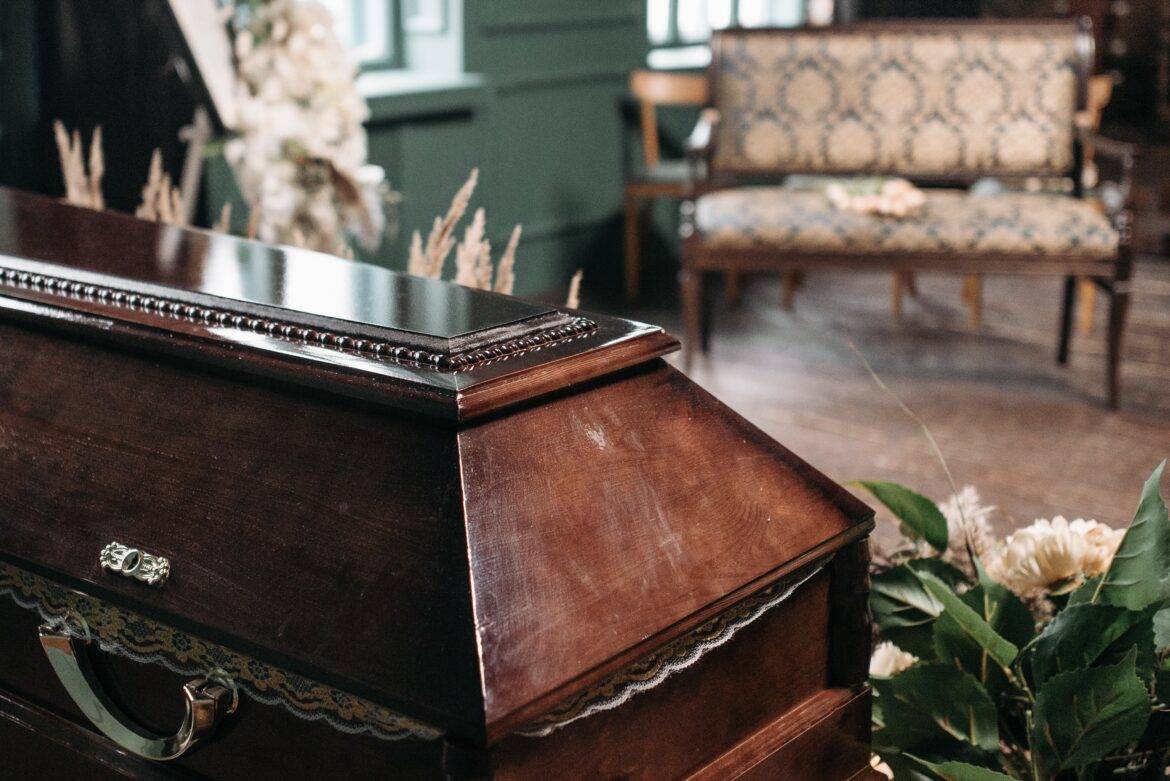 Woman found alive at funeral home after being pronounced dead