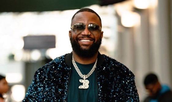 Cassper says he'd be "broke" if he didn't make commercial music