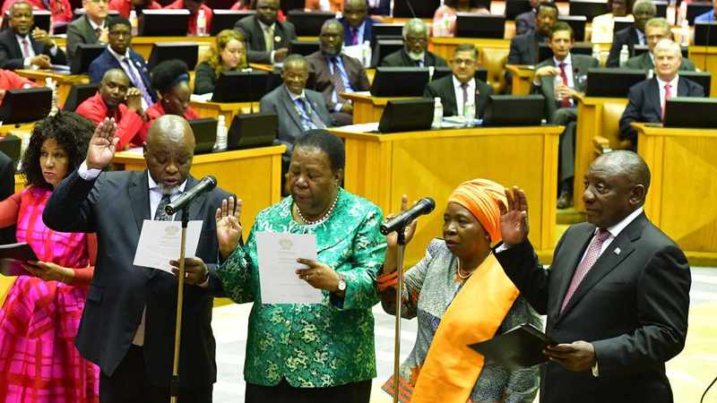 Can South Africa operate without a cabinet?