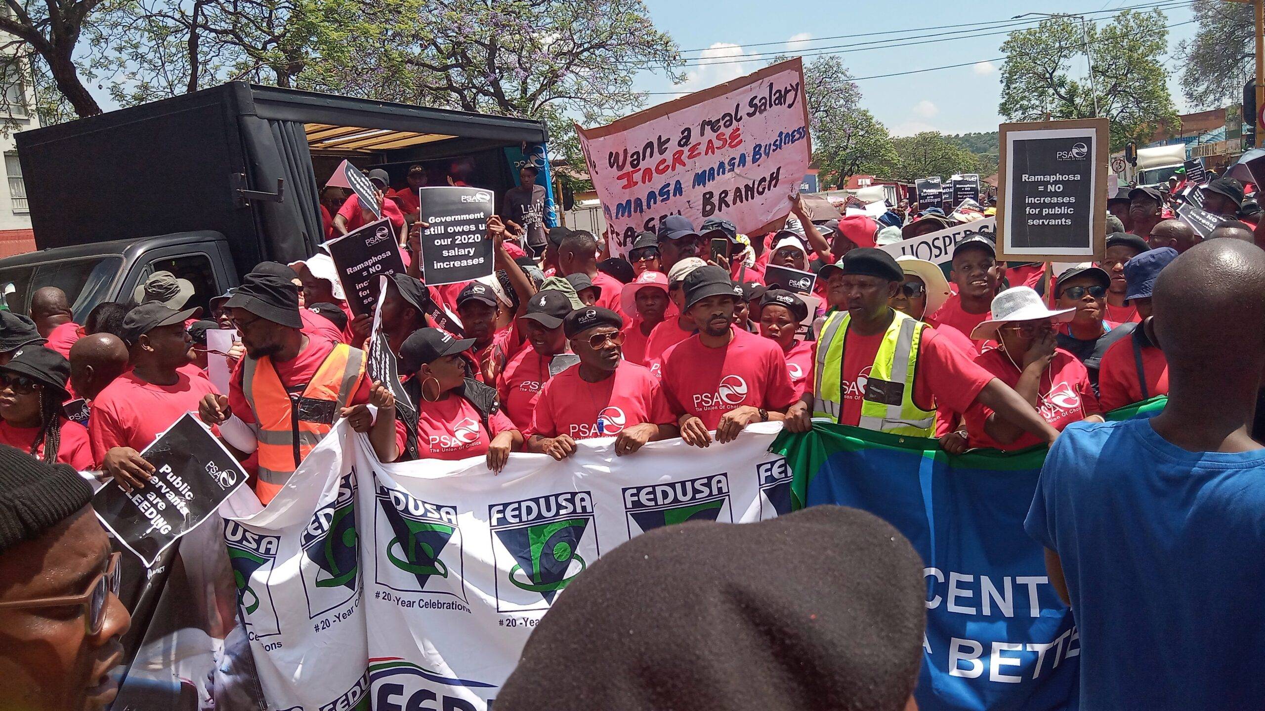 Government to implement a twoyear 7.5 public sector wage increase