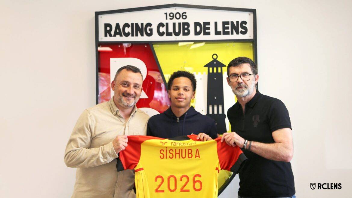 Ayanda Sishuba, 18, signs for French Ligue 1 side RC Lens