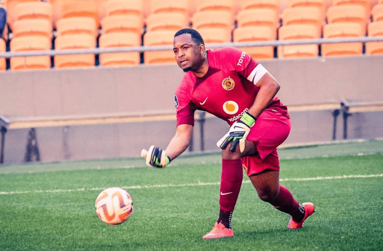 Itumeleng Khune handed new contract by Kaizer Chiefs