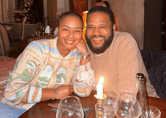 Boity hangs out with American actor Anthony Anderson