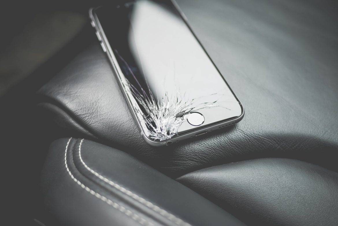 pain of cracking your cellphone screen 