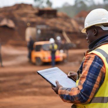 10 000 jobs in mining