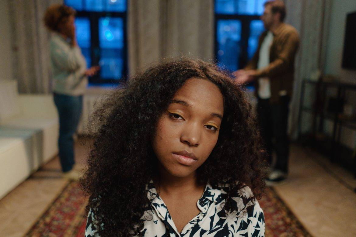 "My late mom's boyfriend is bringing other women into our home"