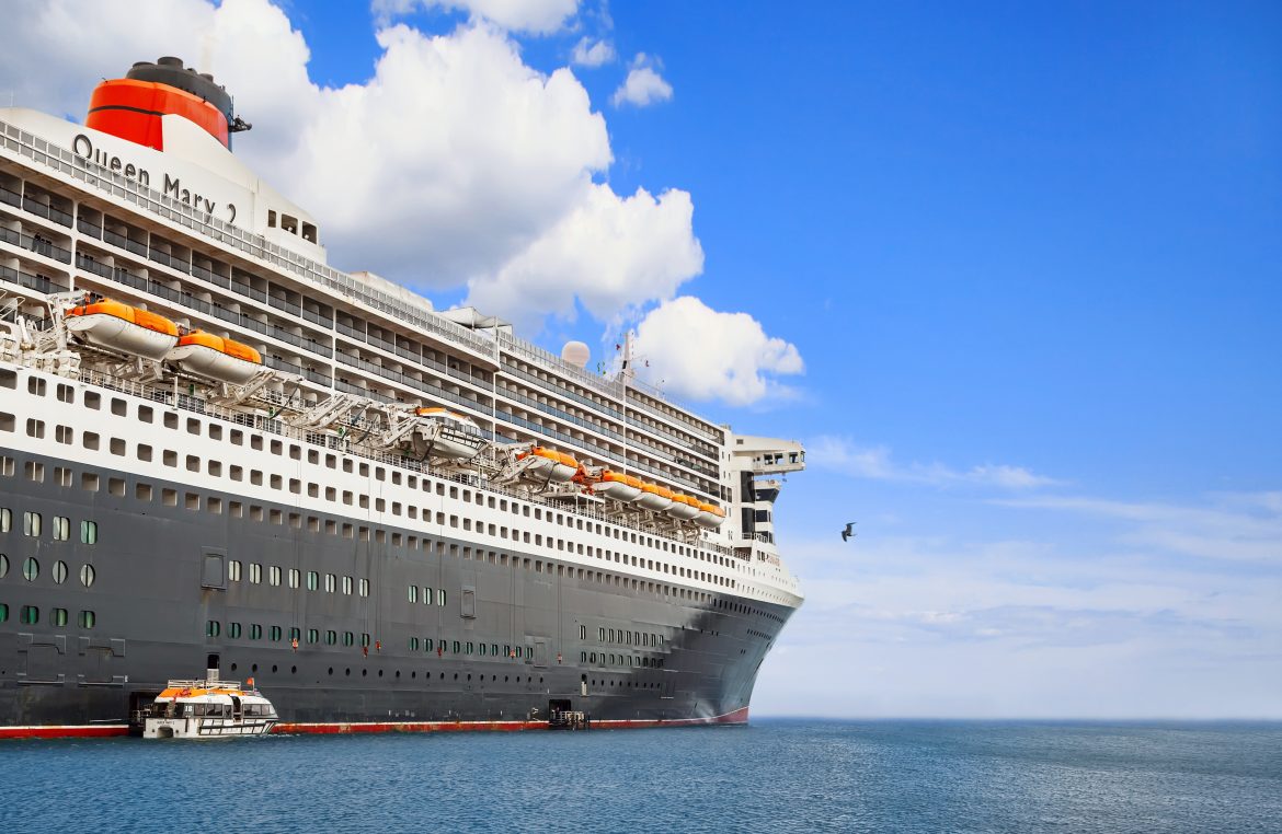 Queen Mary II and Queen Victoria