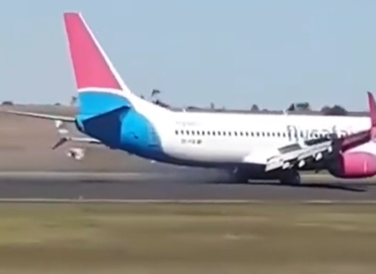 FlySafair plane