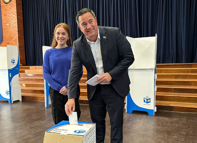 Steenhuisen casts his vote