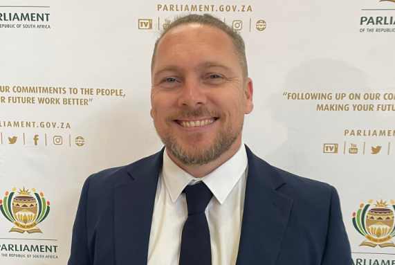 Renaldo Gouws