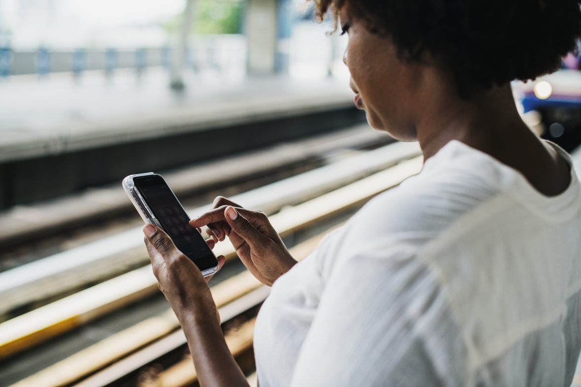 "My colleague left her phone unlocked, and I scrolled through her chats" - The Blind Spot