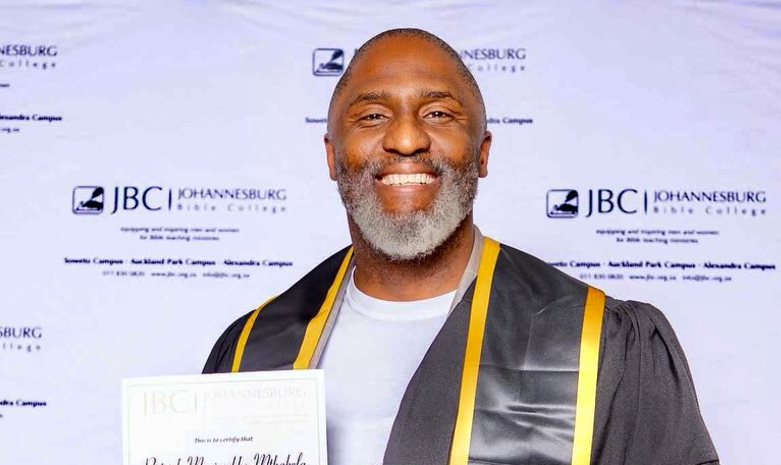 Isibaya actor Muzi Mthabela graduates