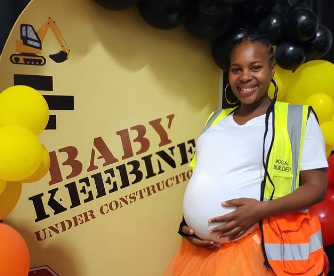 Skeem Saam’s Mogau Motlhatswi reveals her baby bump