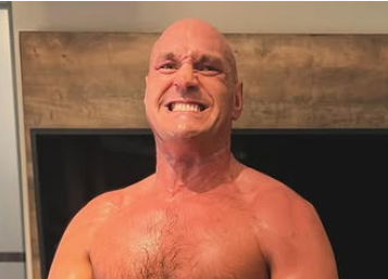 Tyson Fury announces retirement from boxing