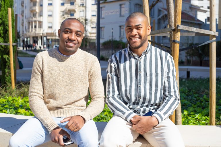 ‘Should I tell my sister that her husband cheated?' The Blind Spot