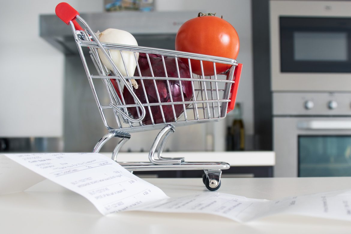 Consumer price inflation down to 2,7% in March