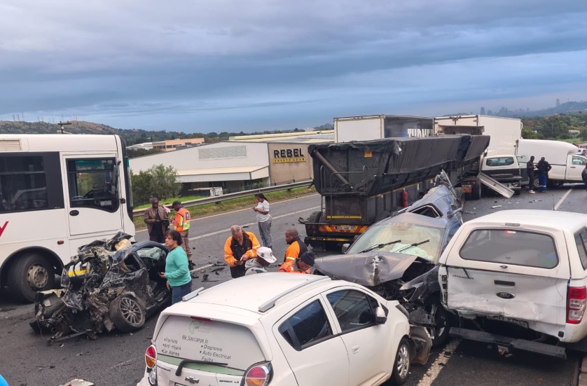 Two people injured in 28 vehicle crash in Edenvale