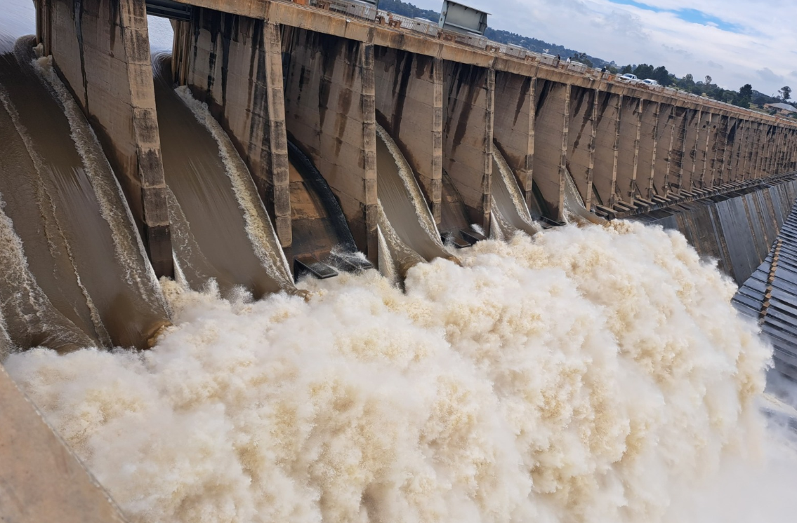 Vaal Dam opens fifth sluice gate as water levels surge