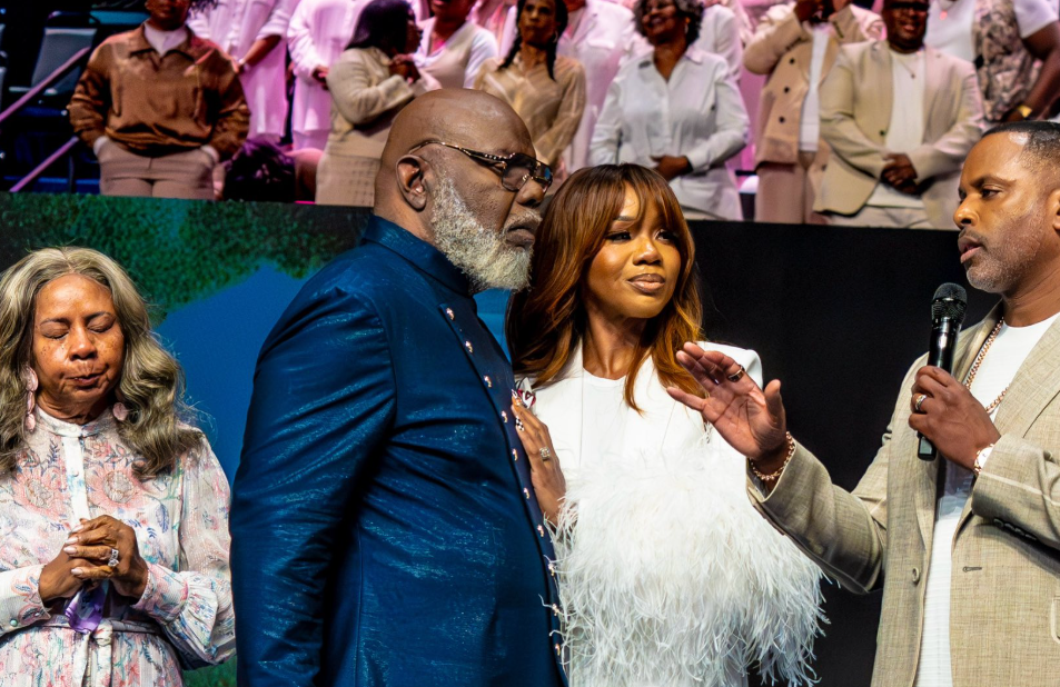 T.D. Jakes steps down as lead pastor of Potter's House