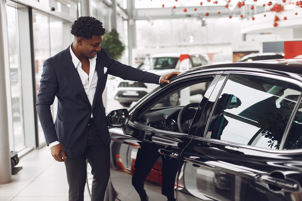 ‘He promised to marry me, now all he talks about is buying a car’ - The Blind Spot
