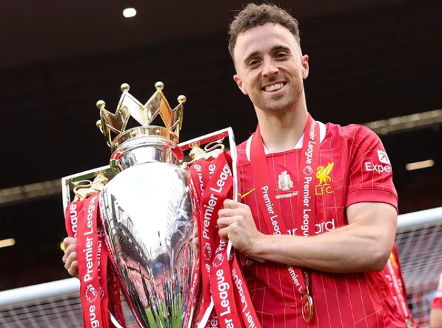 Liverpool star Diogo Jota and his brother die in a tragic car accident