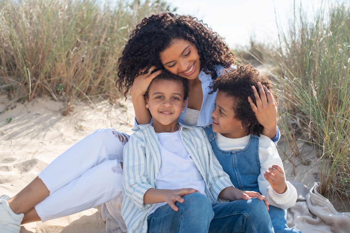 ‘I struggle to love my firstborn because she reminds me of an ex’ - The Blind Spot
