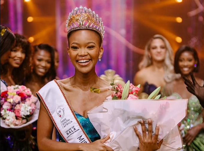 South Africa, meet your new Miss SA 2025 — Qhawekazi Mazaleni!