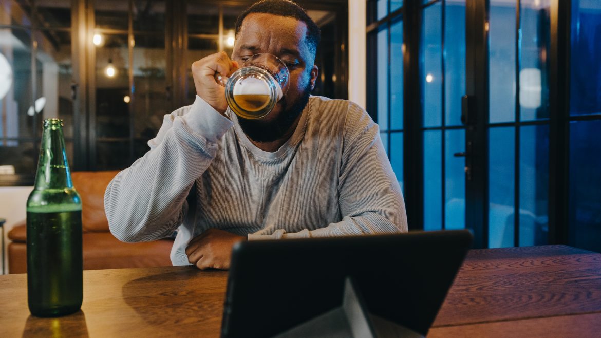 ‘My husband chooses alcohol over me’ - The Blind Spot
