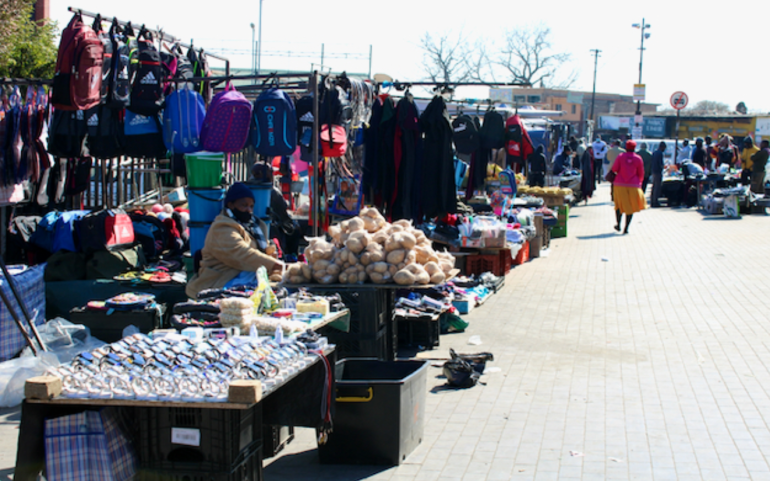 Court order gives City of Joburg two weeks to register street traders