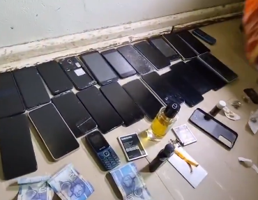 WATCH: Corruption exposed in Zonderwater prison as cash, syringes and cellphones are found 