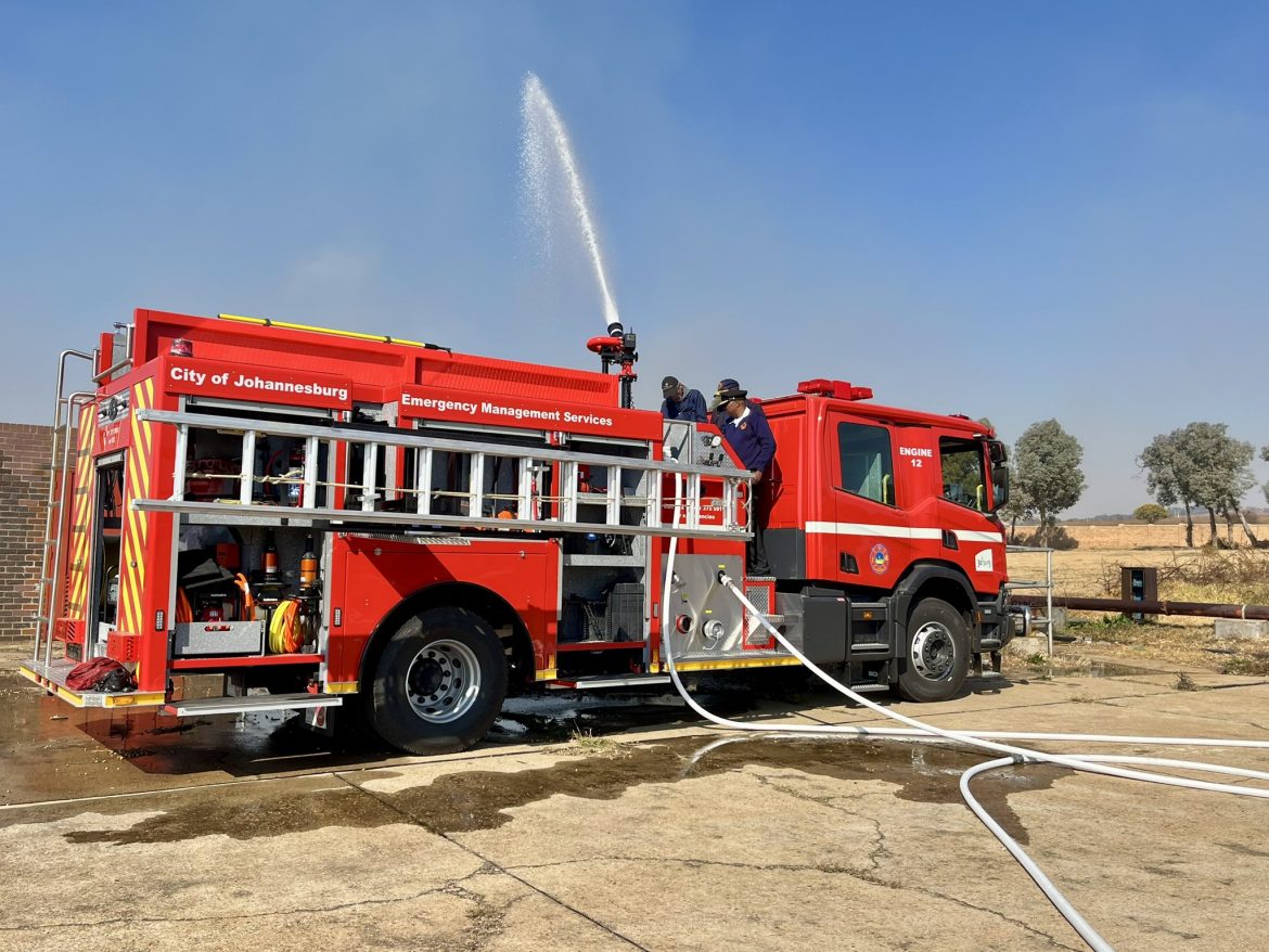Applying to be a firefighter? Joburg EMS issues urgent warning over recruitment scams